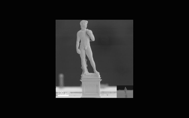 わずか高さ7ミリのダビデ像