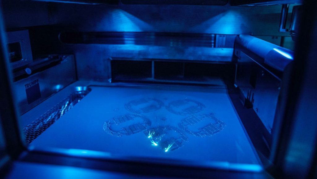 レーザーメタルフュージョン3Dプリンター写真