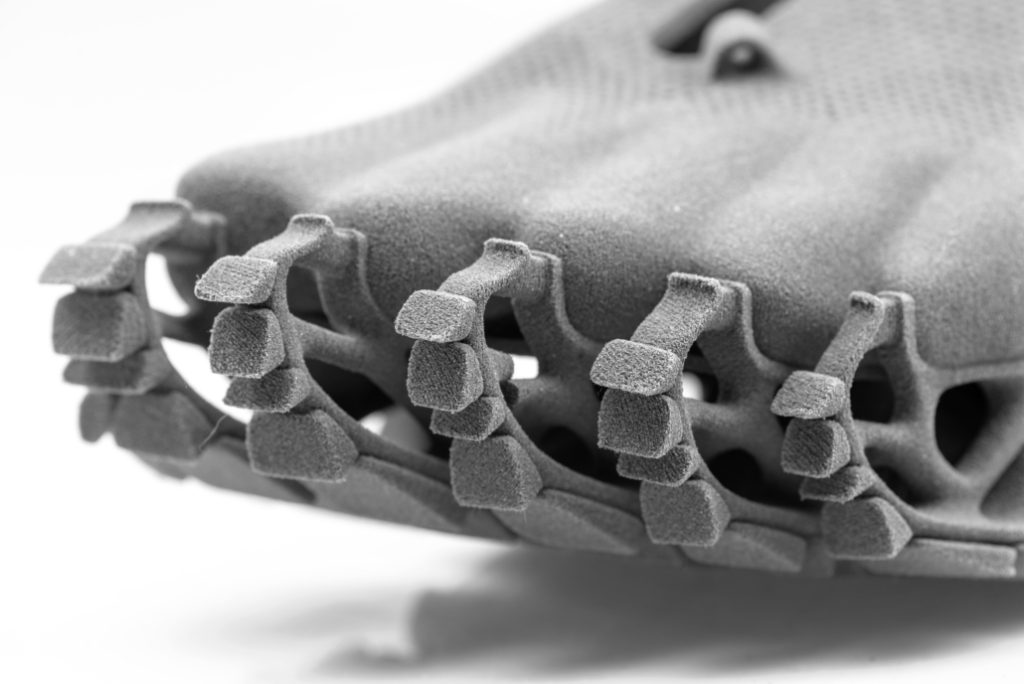 3Dプリントされた靴「Cryptide」出典：Sintratec