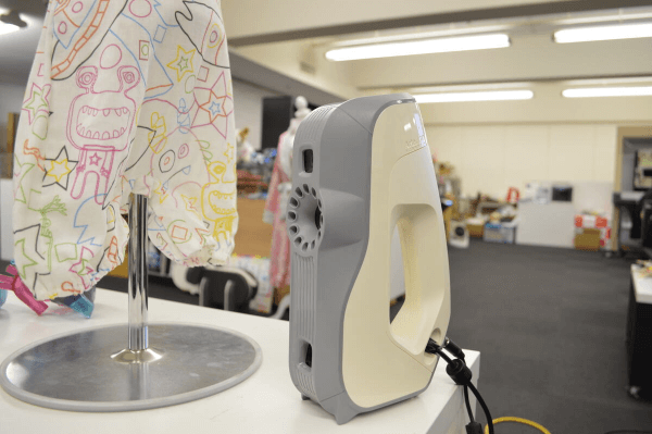 今回利用したハンディータイプの3Dスキャナー