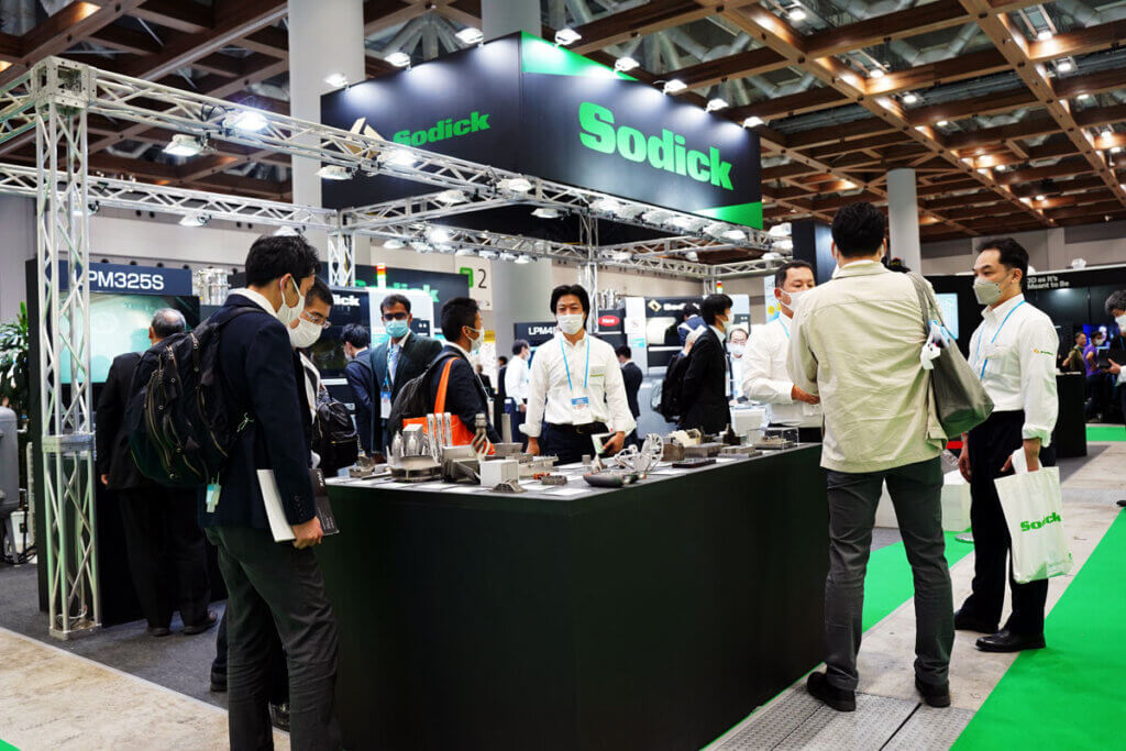 実機展示のほかに、ワークも多数展示されていたソディックのブース