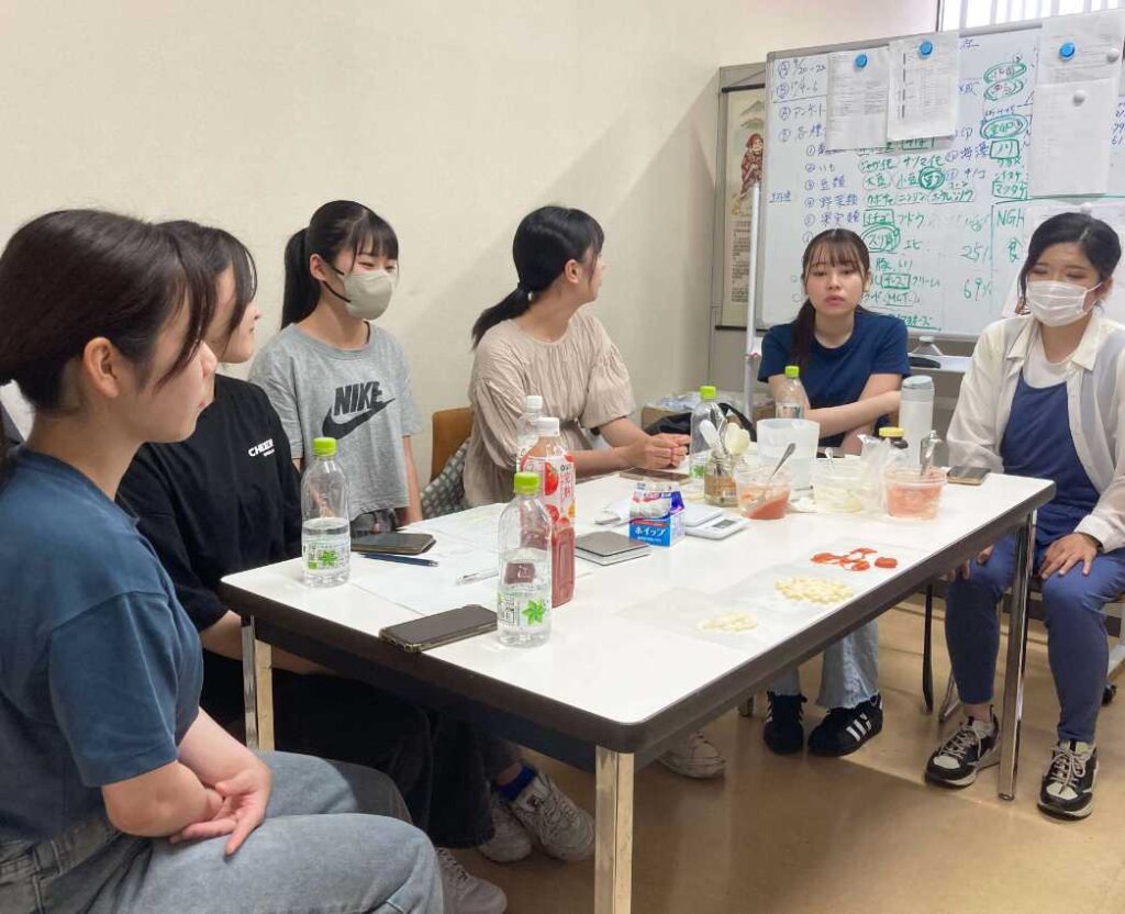 インタビューに応じてくれた高谷ゼミの学生さん(撮影:ShareLab編集部)